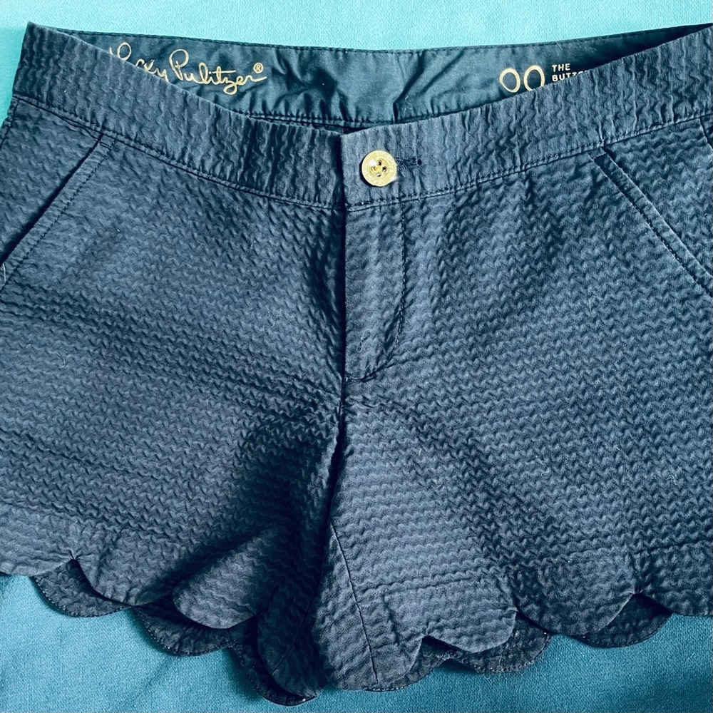 Lilly Pulitzer 5" Buttercup Scallop Hem Short